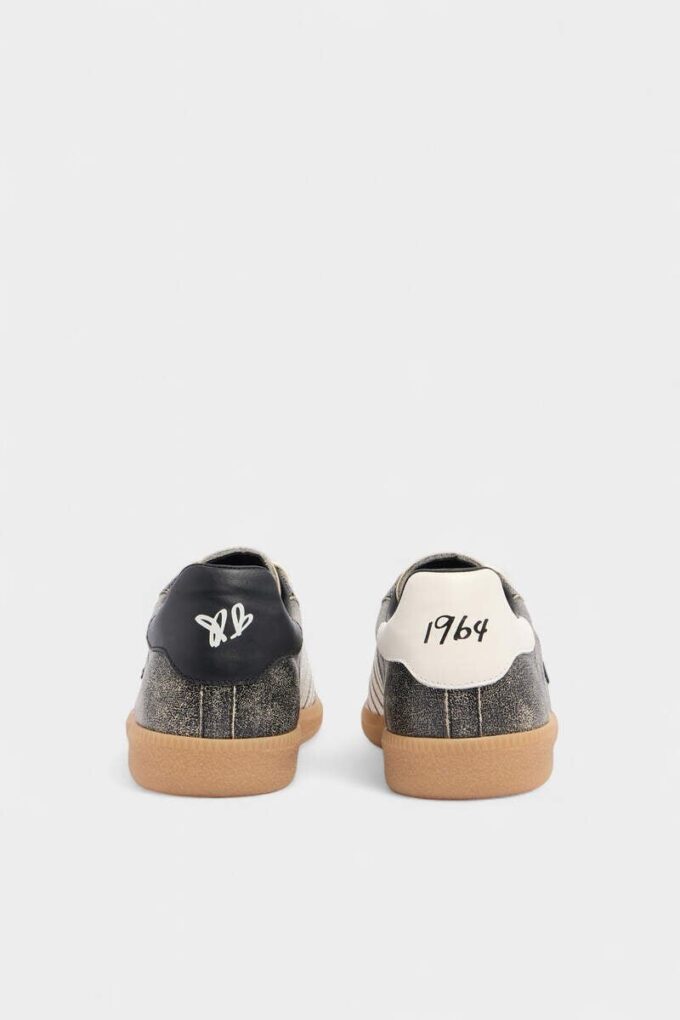 Cracked Leather Dsquared2 Rebels Sneakers