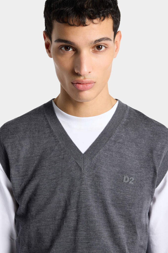 D2 ullvest