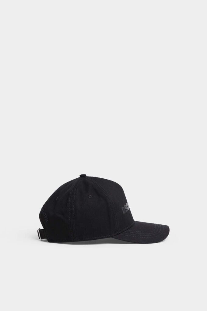Dyp svart baseballcap