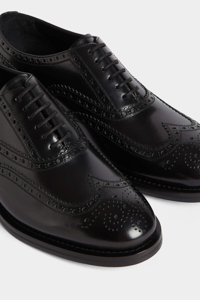 Klassiske kveldssko i oxfordstil