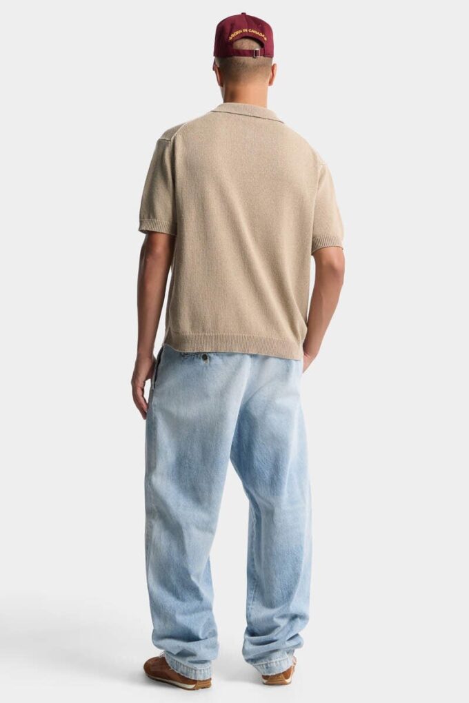 Lys, renvasket denimbukser med én plissering