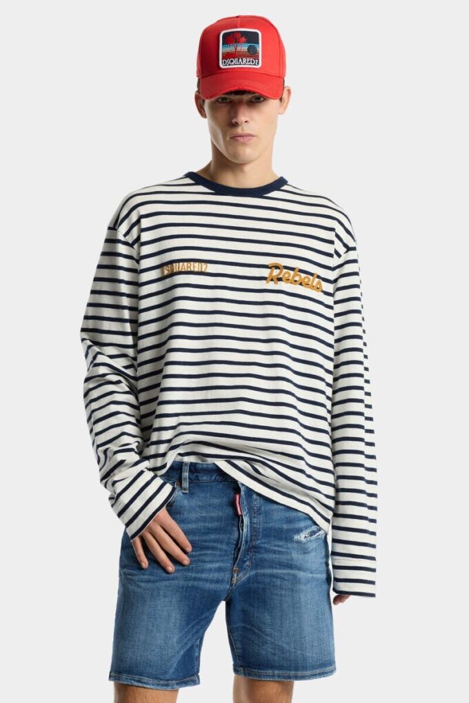 Marineblå shorts med medium vask