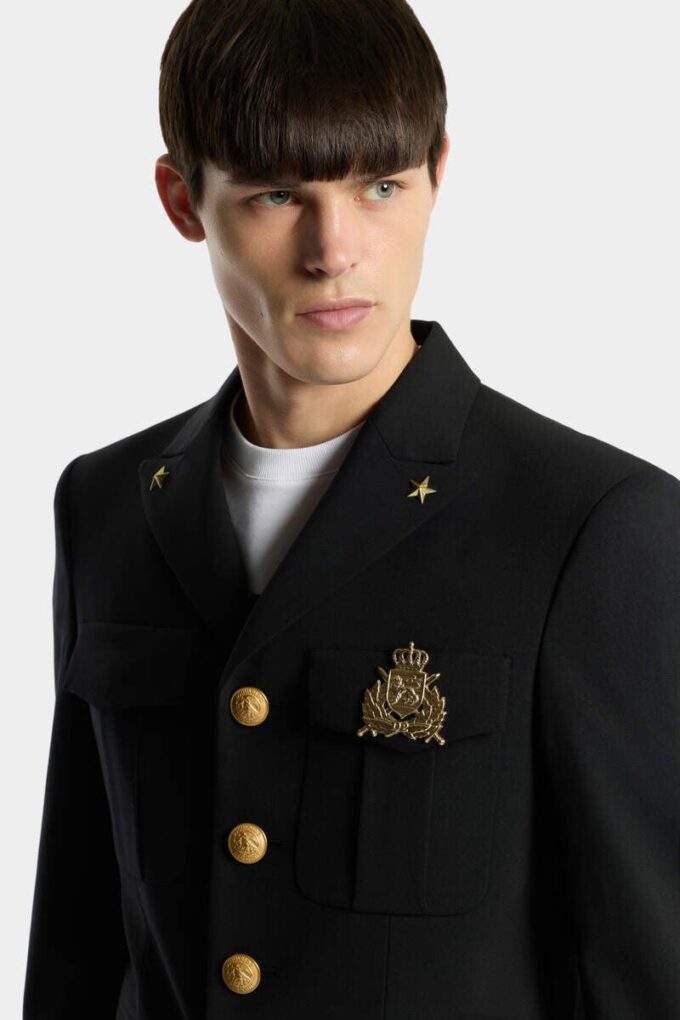 Militærblazer med enkelt knappestolpe