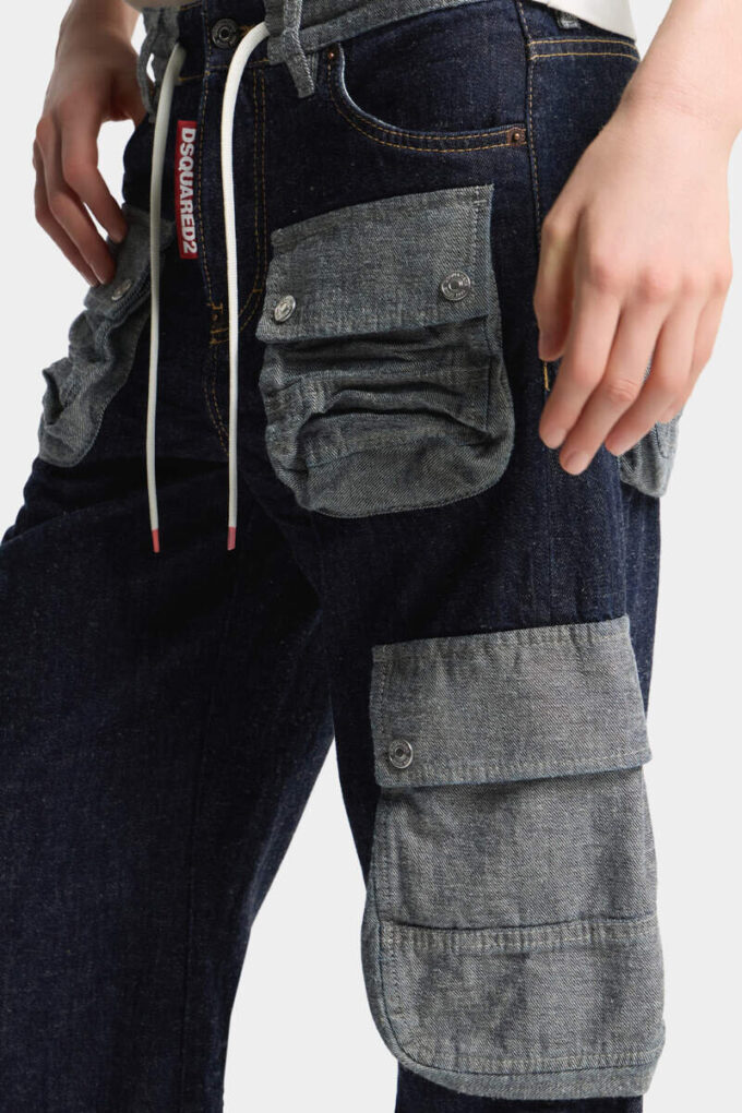 Mørke, tunge, løst vridde Jeans