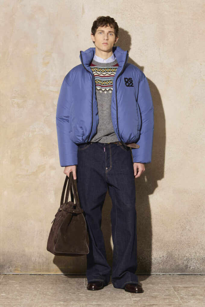 Mørkvaskede, løse Jeans