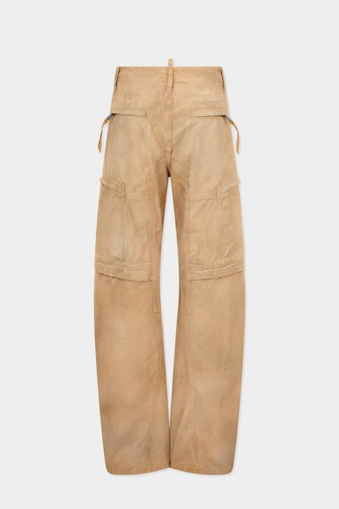 Plaggfarget bukser i utility-stil med slitt look