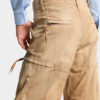 Plaggfarget bukser i utility-stil med slitt look