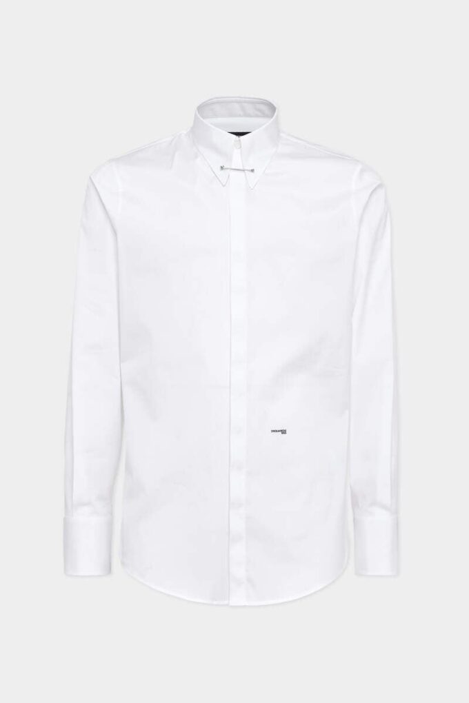 Skjorte med lett slim fit og nålkrage