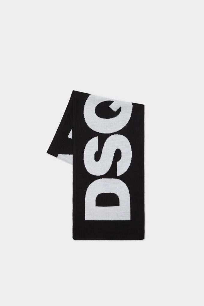 Strikket skjerf med Dsquared2-logo