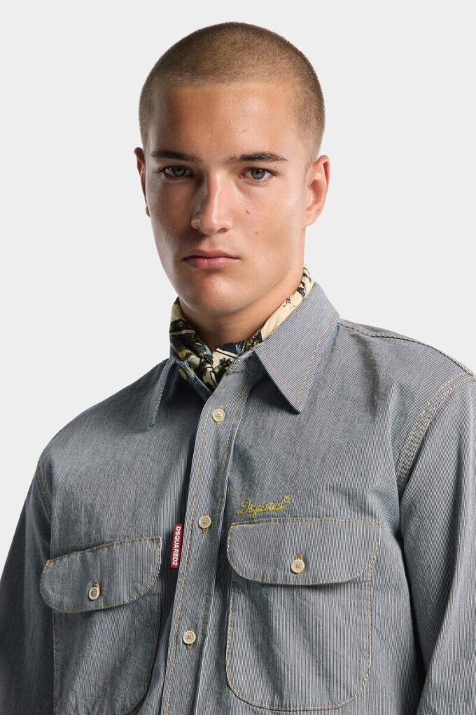 Stripet denimskjorte i kanadisk vintage-stil