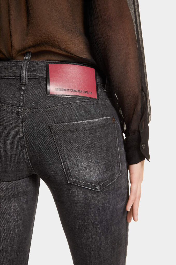 Svarte, lettvaskbare Jennifer-Jeans med middels høy midje