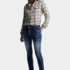 Teddy-Jeans i medium rød flekkvask