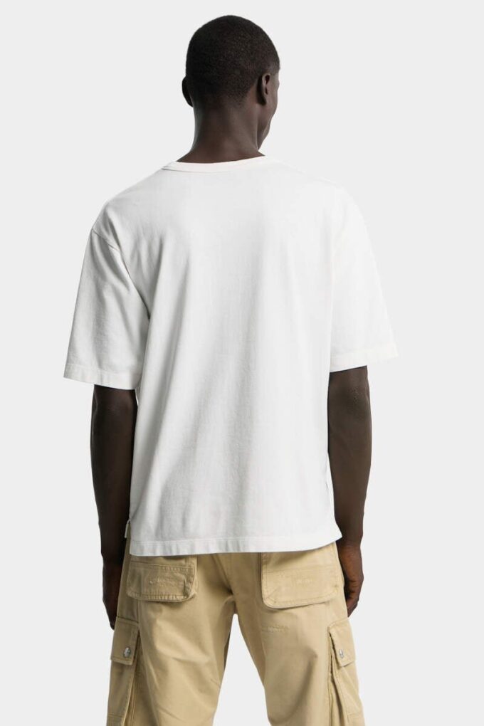 Vintagefarget T-skjorte med løs passform